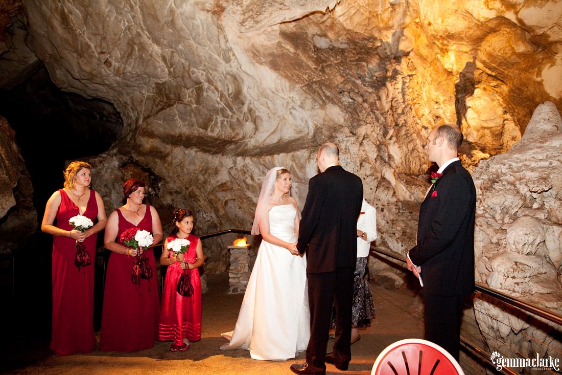 gemma-clarke-photography_jenolan-caves-wedding_janelle-and-mark_0023