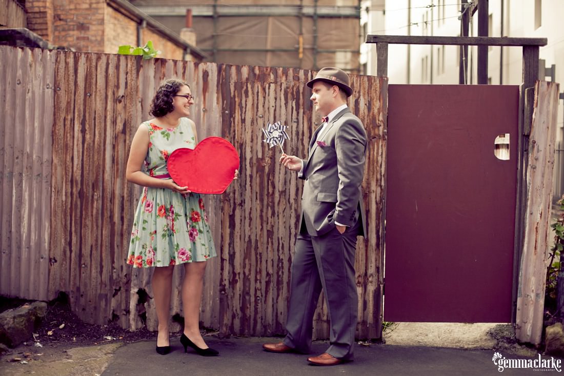 gemma-clarke-photography_quirky-engagement-photos_vintage-engagement-photos_the-rocks-portraits_wendy-and-anthony_0014