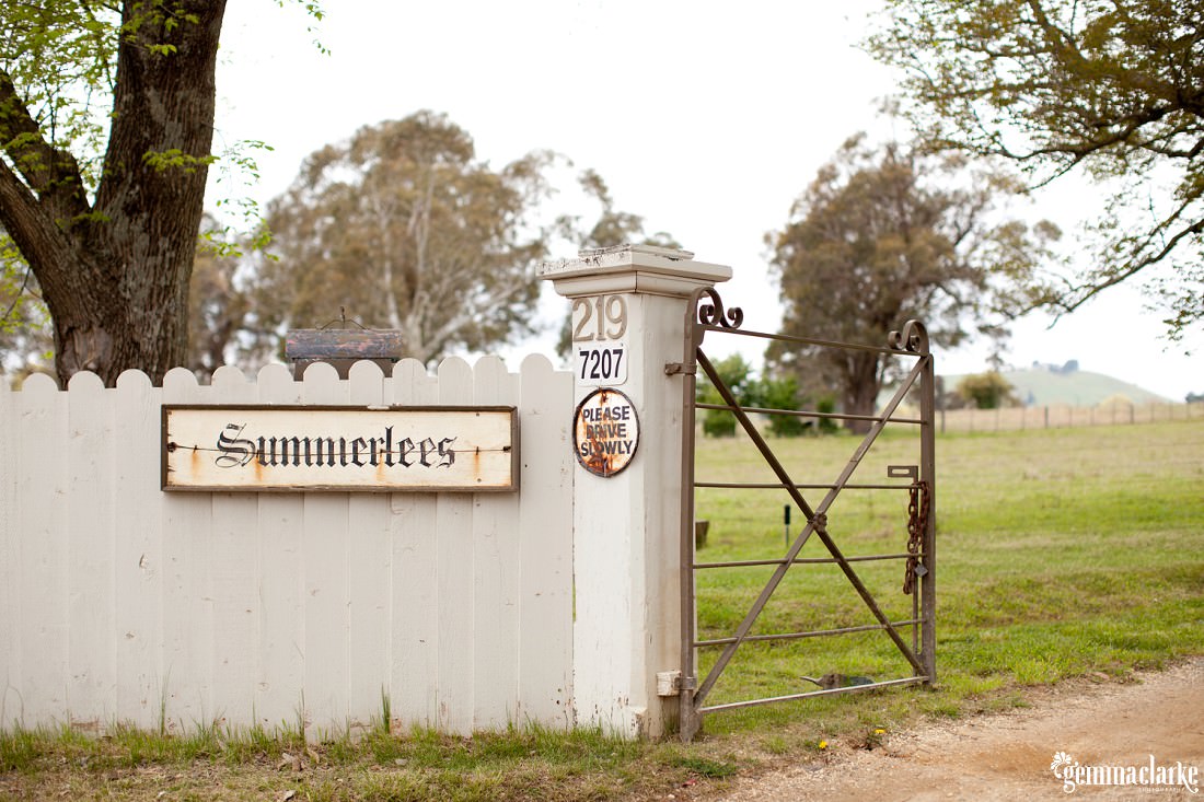 gemma-clarke-photography_summerlees-wedding_southern-highlands-wedding_quirky-wedding_wendy-and-anthony_0005
