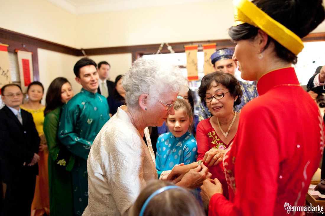 gemma-clarke-photography_vietnamese-tea-ceremony-wedding_lincoln-and-michelle_0013