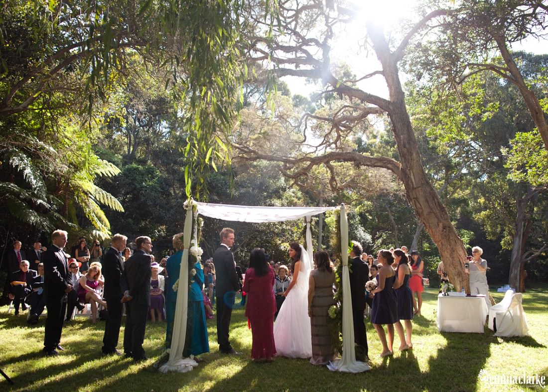 gemma-clarke-photography_fun-jewish-wedding_vaucluse-house-ceremony_sasha-and-paul_0017
