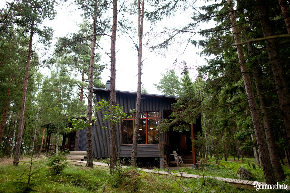 gemmaclarkephotography_summer-cottage-finland-family-portraits_0020