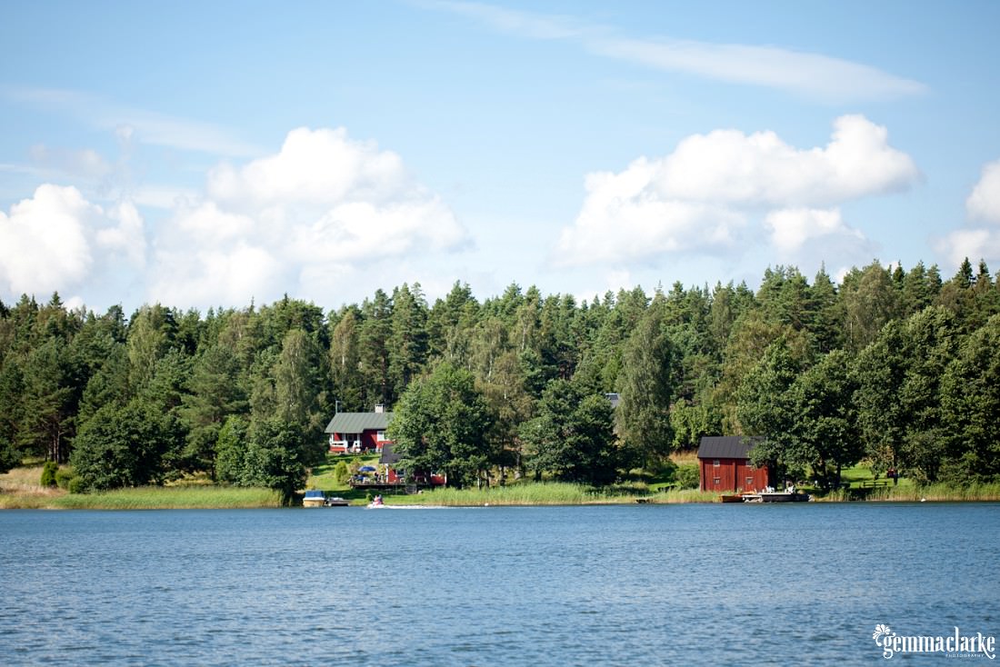 gemmaclarkephotography_summer-cottage-finland-family-portraits_0102