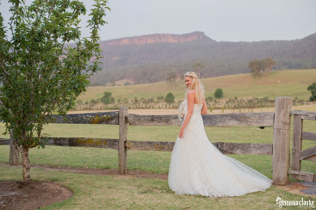 gemma-clarke-photography_kangaroo-valley-bush-retreat-wedding_kangaroo-valley-wedding_victoria-and-phillip_0011