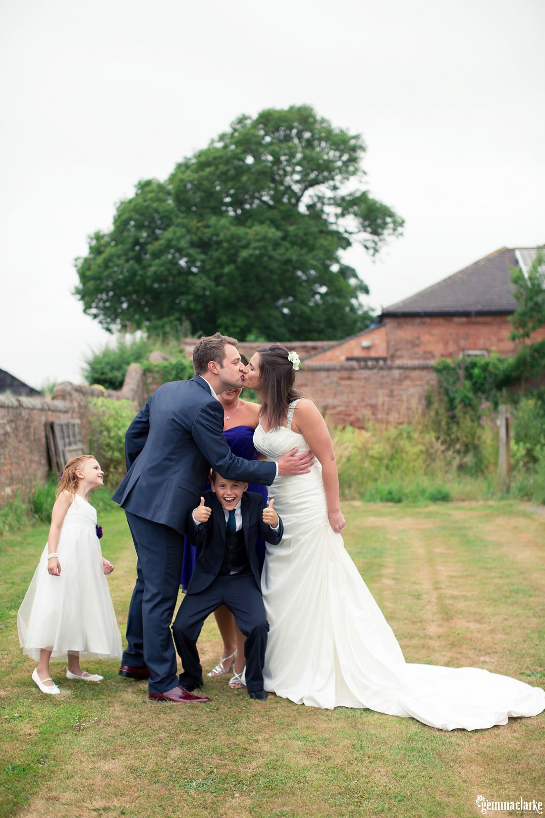gemma-clarke-photography_uk-country-wedding_donington-park-wedding_sue-and-eliot_0012