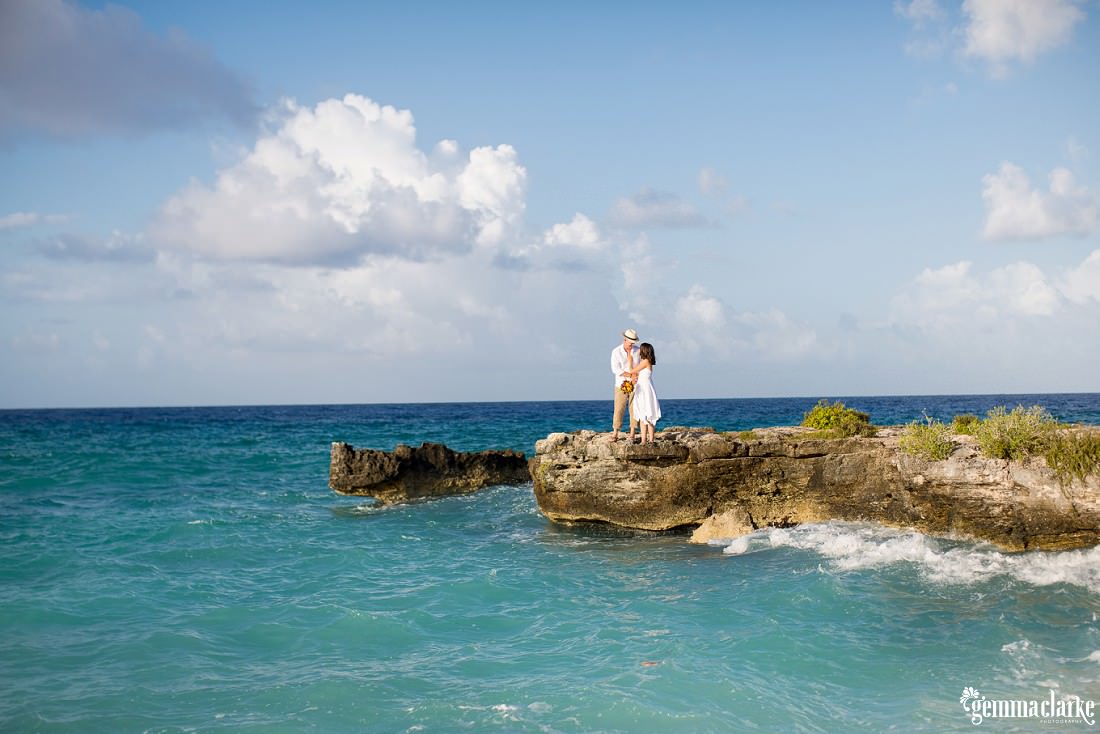 gemma-clarke-photography_trash-the-dress_couple-beach-photos_cayman-islands-wedding_marie-and-lee_0001