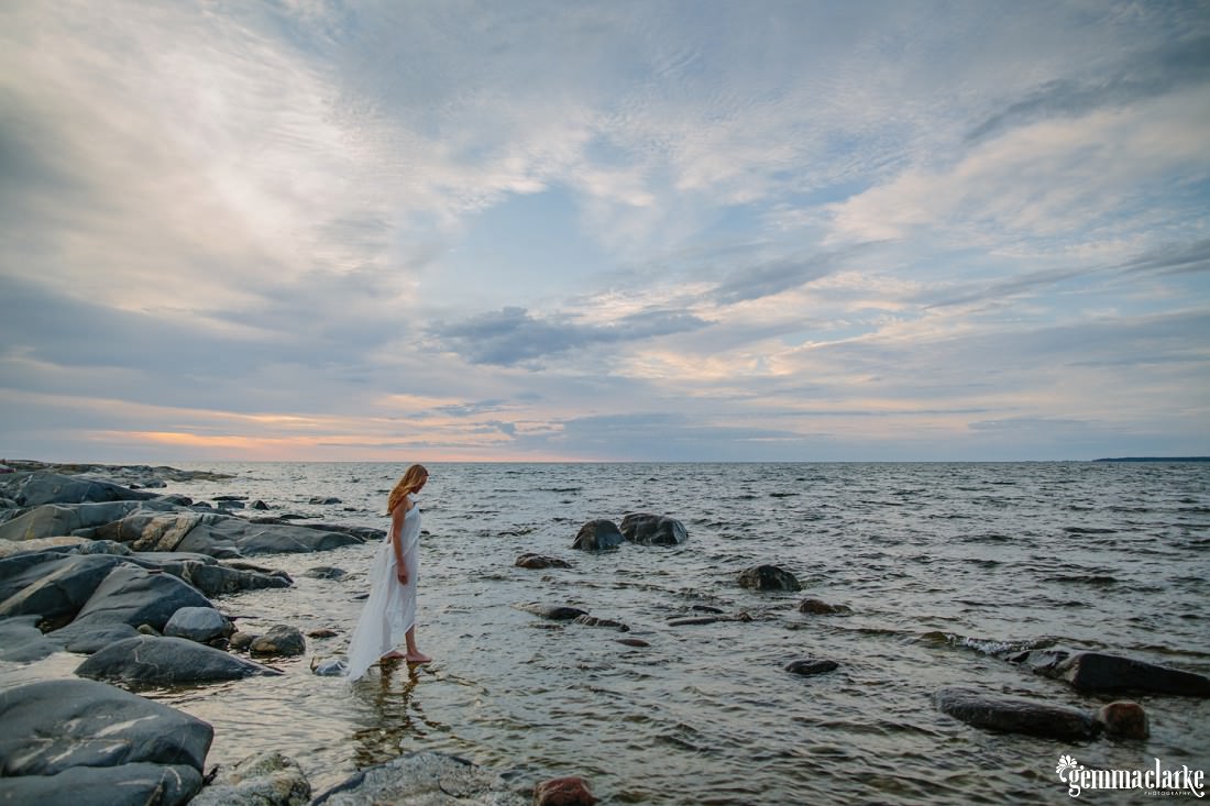 gemmaclarkephotography_finnish-summer-portraits_lighthouse-island_katja_0021